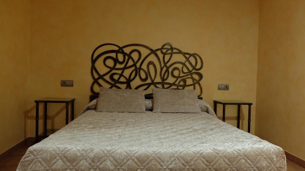 Hotel Albergue La Casa Del Peregrino El Acebo de San Miguel Bilik gambar