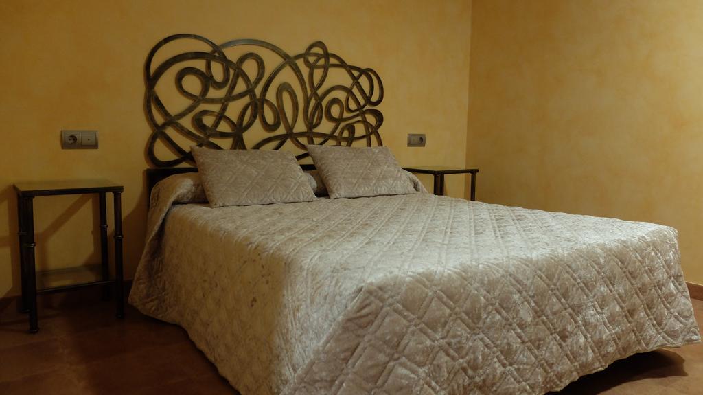 Hotel Albergue La Casa Del Peregrino El Acebo de San Miguel Luaran gambar
